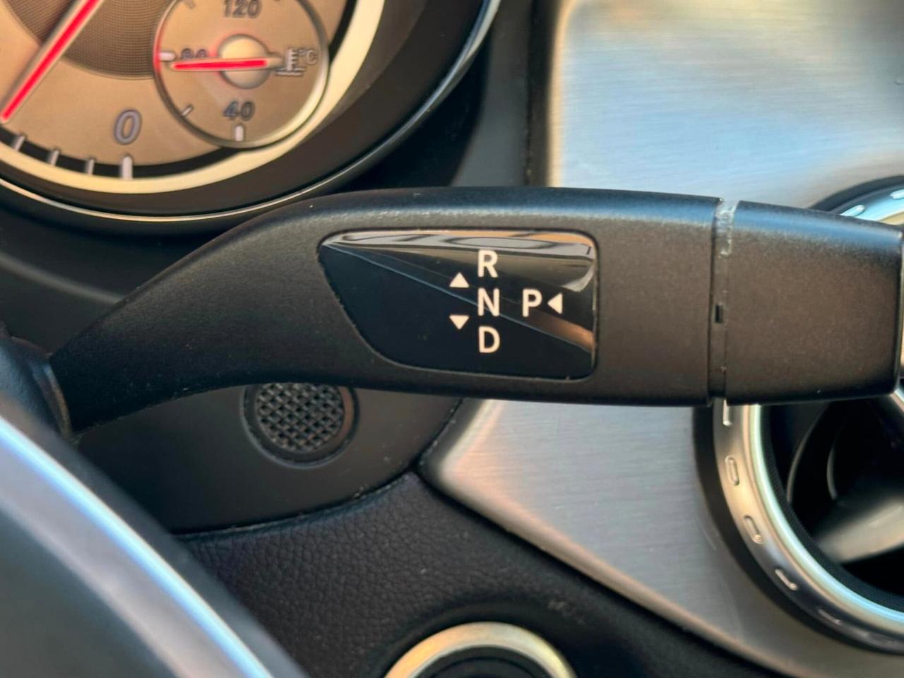 MERCEDES GLA 200 CDI 136 CV. 4MATIC PREMIUM