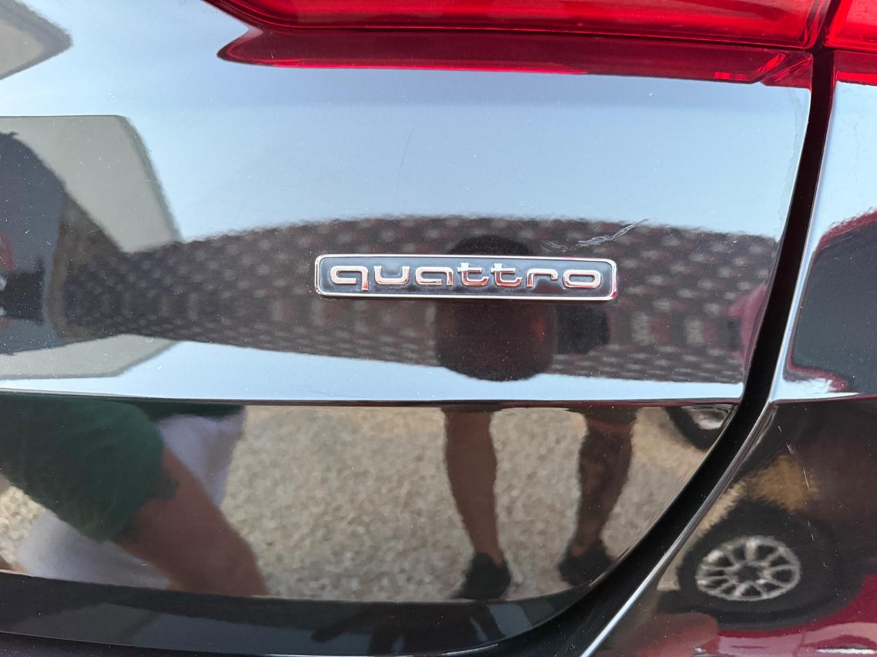 Audi Q3 35 TDI quattro S line edition TETTO