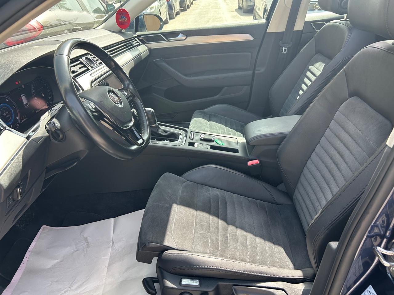 Volkswagen Passat Variant 2.0 TDI 190 CV DSG Highline BlueMotion Tech.