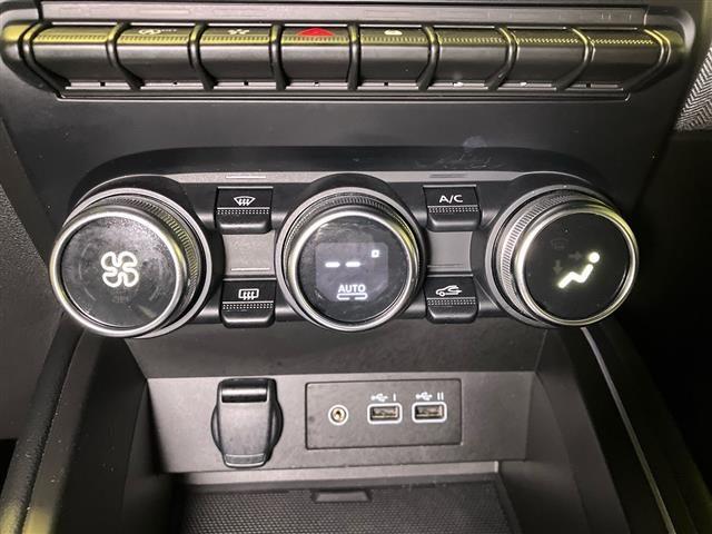 RENAULT Clio 1.0 TCe Techno