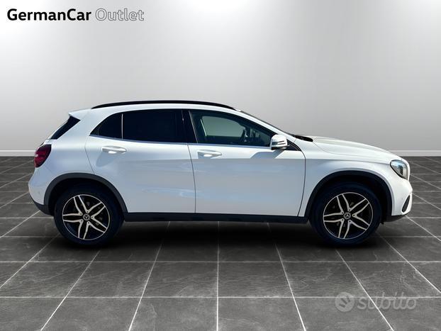Mercedes GLA 200 d sport auto