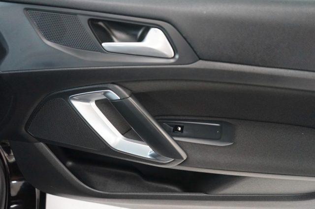 PEUGEOT 308 BlueHDi 130 S&S SW Active Business