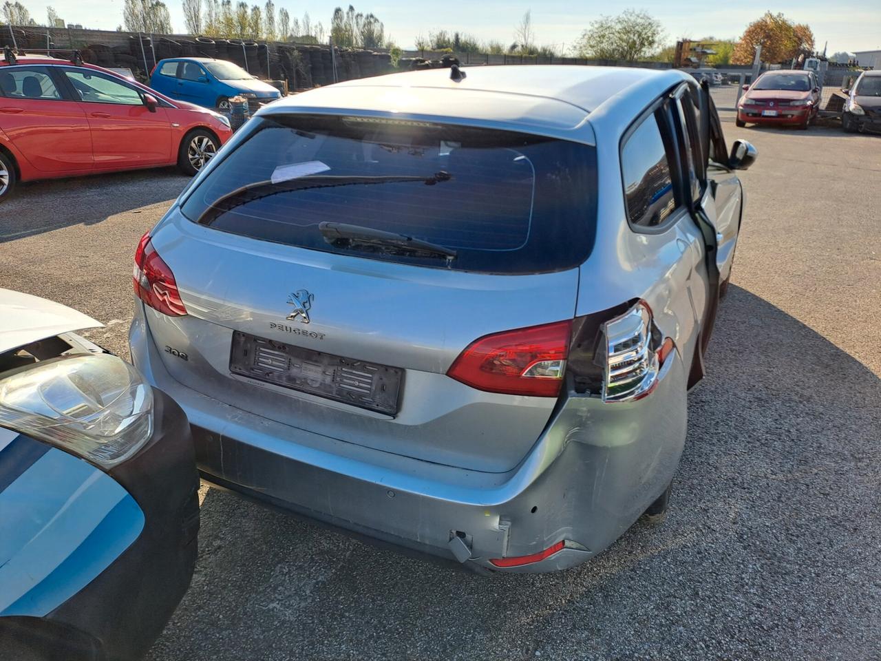 Peugeot 308 BlueHDi 120 S&S SW Business