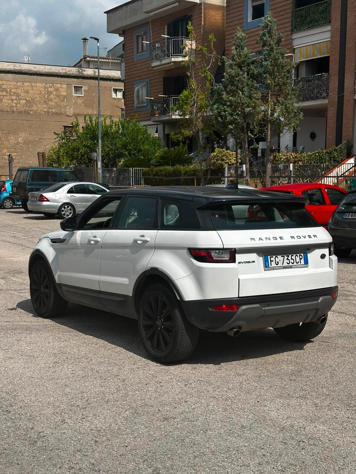Land Rover Range Evoque 2.0 TD4 180 CV 5p. SE Dynamic