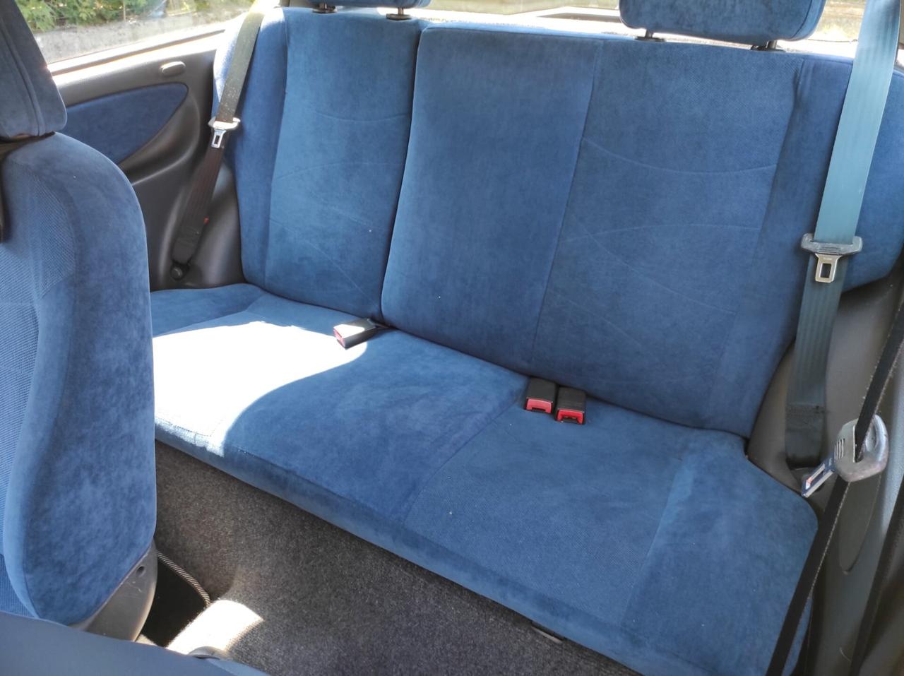 Lancia Y 1.2i cat Elefantino Blu