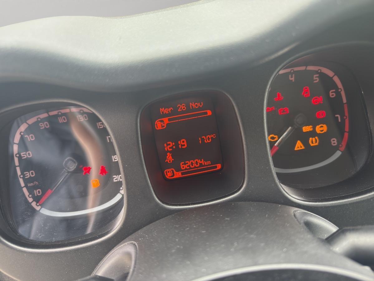 FIAT - Panda 1.0 hybrid s&s 70cv 5p.ti