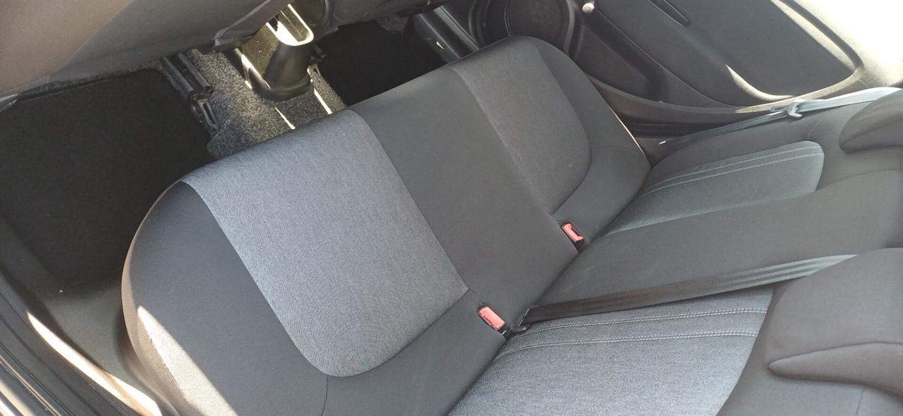 Fiat Punto 1.2 8V 5 porte Lounge Gpl