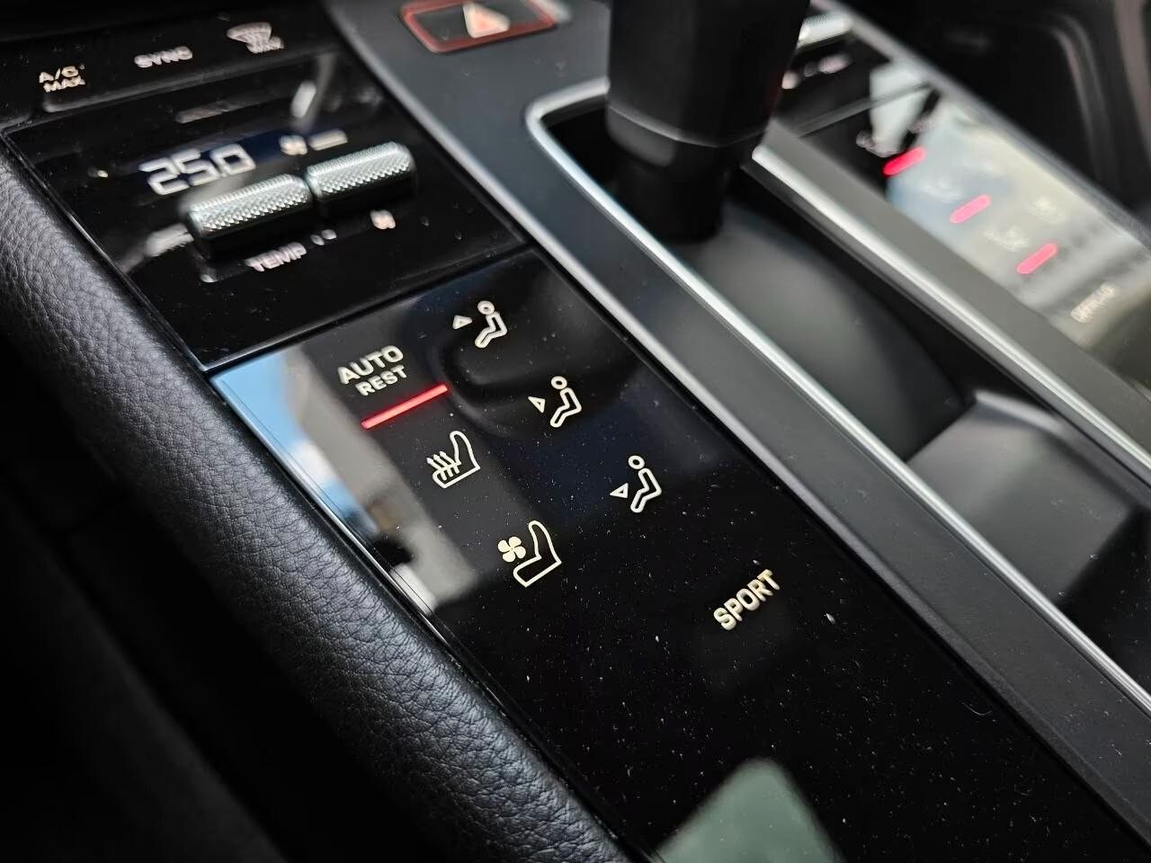 PORSCHE*MACAN*265CV*TETTO*ACC*LED*360°*BOSE*MEMORY-COMFORT*DAB+*21"*