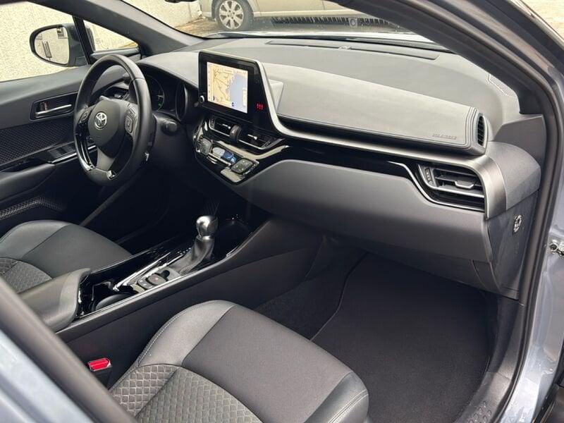 Toyota C-HR C-HR 2.0 hev Trend fwd e-cvt
