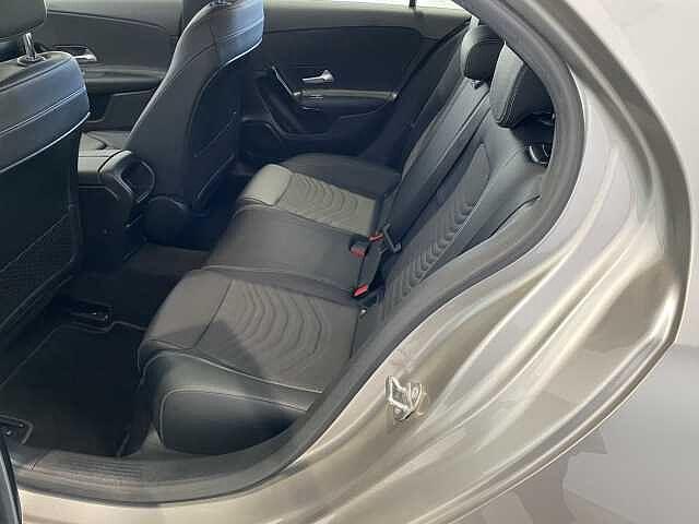 Mercedes-Benz A 180 A 180 d Automatic Sport