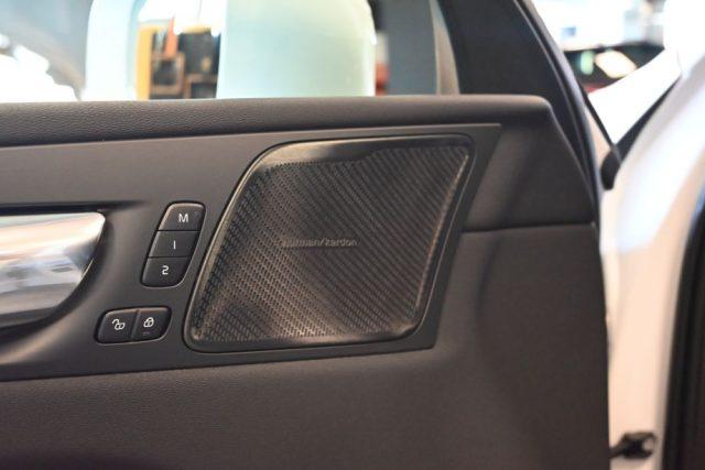 VOLVO XC60 2.0 B4 INSCRIPTION AWD AUTO TETTO 20"CAM STRAFULL!