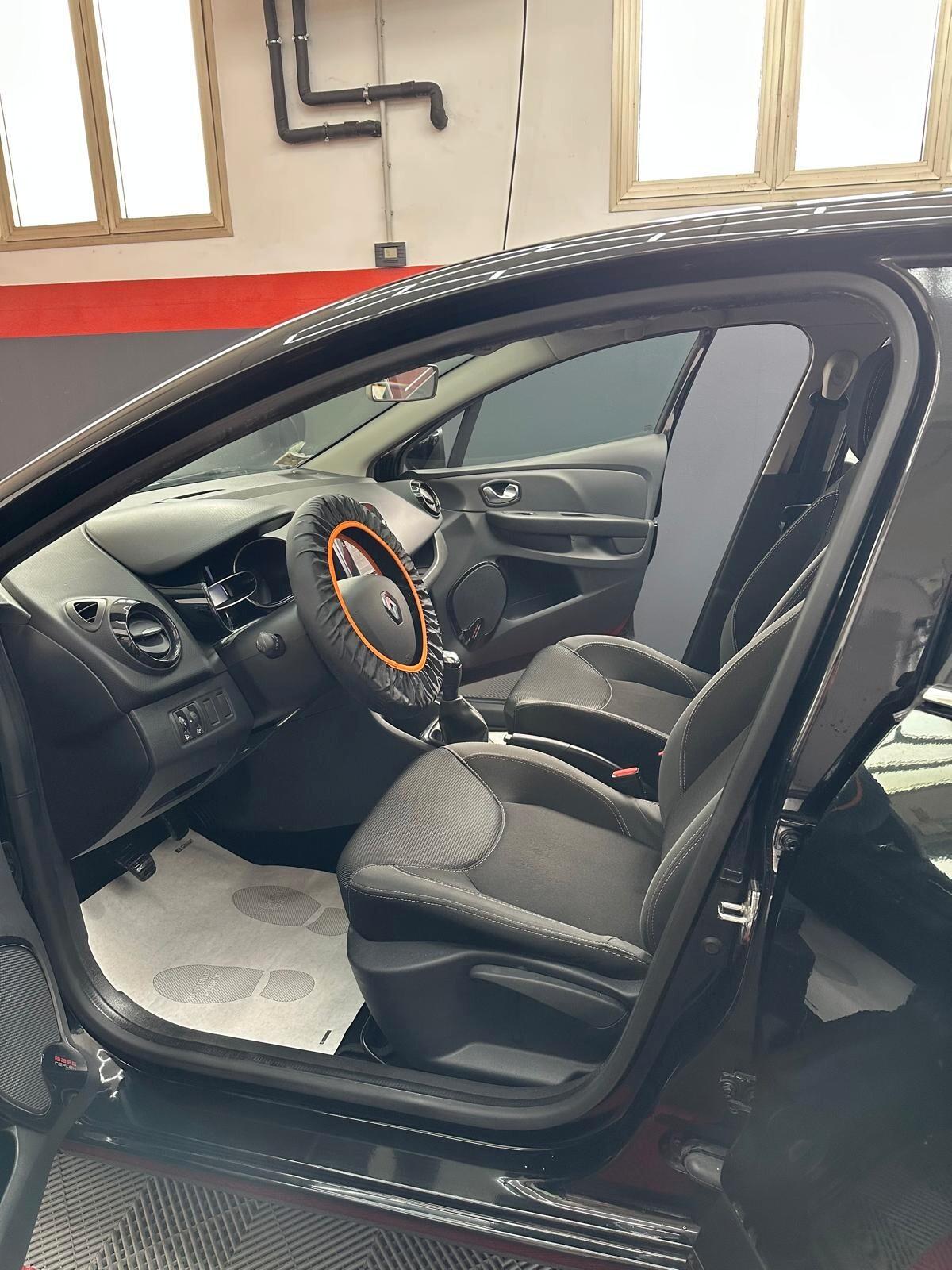 Renault Clio DUEL2 NEOPATENTATI