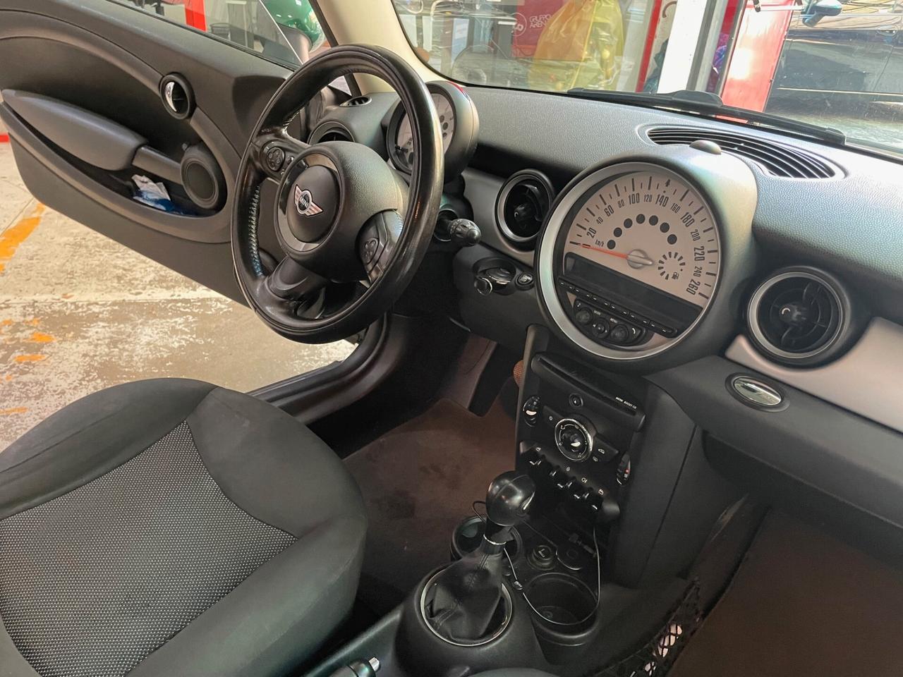 Mini Cooper D Clubman 2.0 16V Automatica