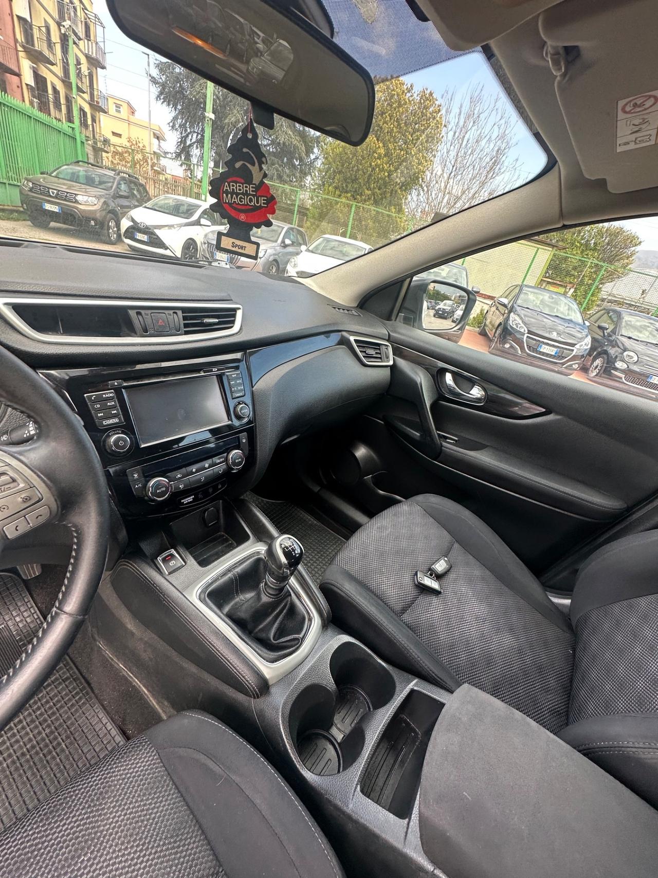 Nissan Qashqai 1.5 dCi Visia