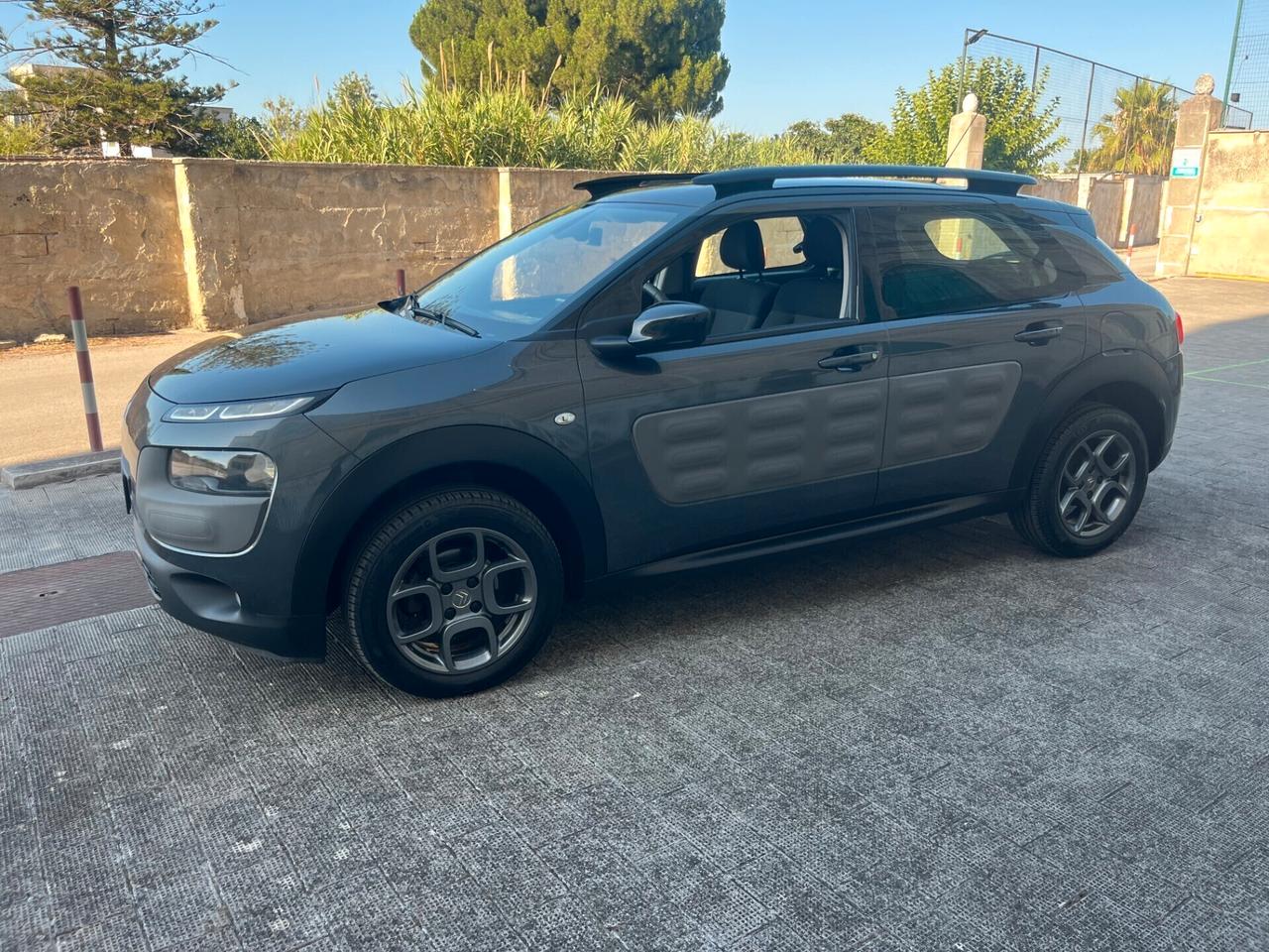 Citroen C4 Cactus 1.6 HDI CV 100 Shine UsatoGarantito