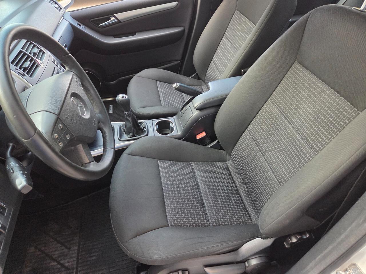MERCEDES B200 2.0 CDI 140 CV KM CERTIFICATI
