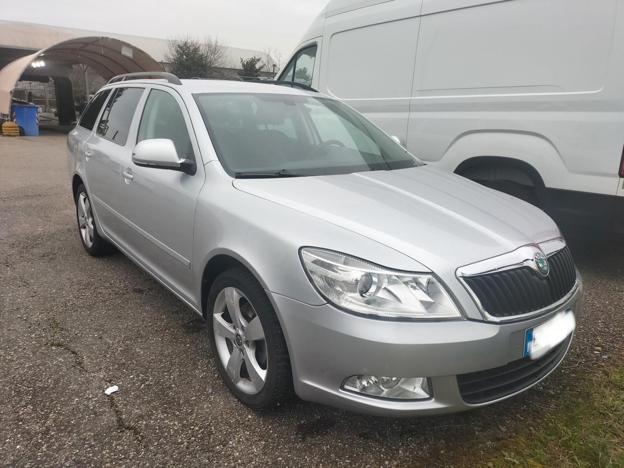 Skoda Octavia 2.0 TDI CAMBIO AUTOMATICO