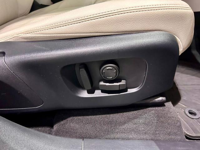 LAND ROVER Range Rover Velar 2.0D I4 240 CV R-Dynamic S