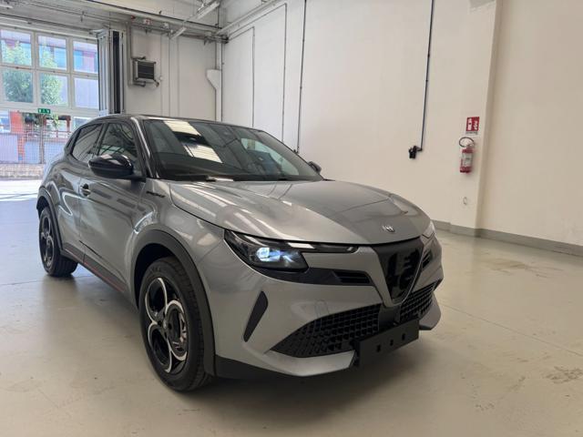 ALFA ROMEO Junior 1.2 145 CV Hybrid eDCT6 Speciale KM.0