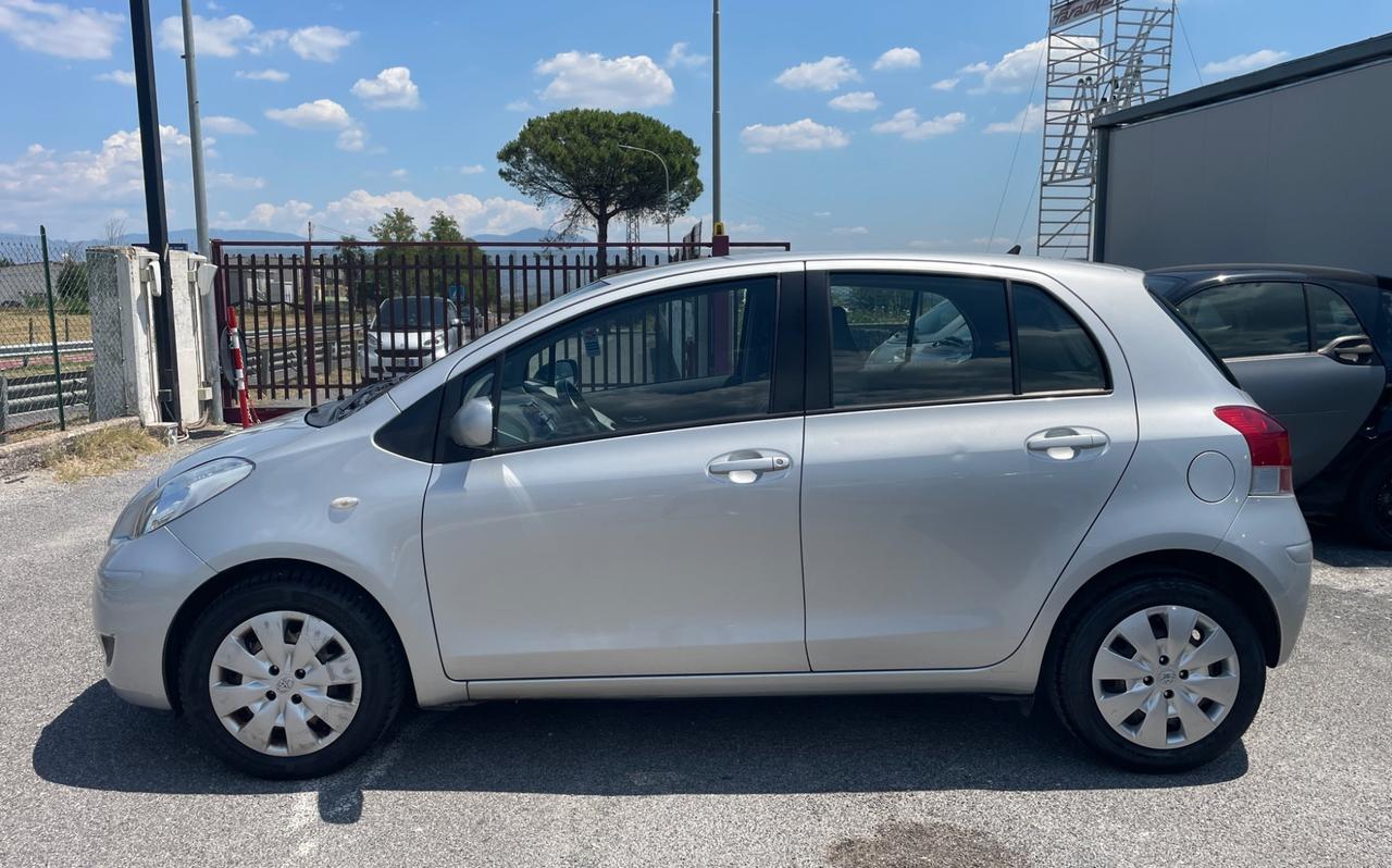 Toyota Yaris 1.3 5 porte