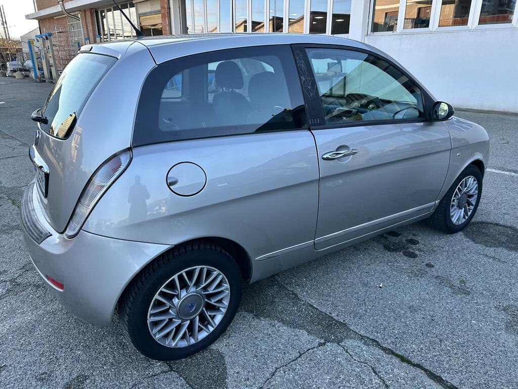 Lancia Ypsilon 3 Porte 1.2 Argento