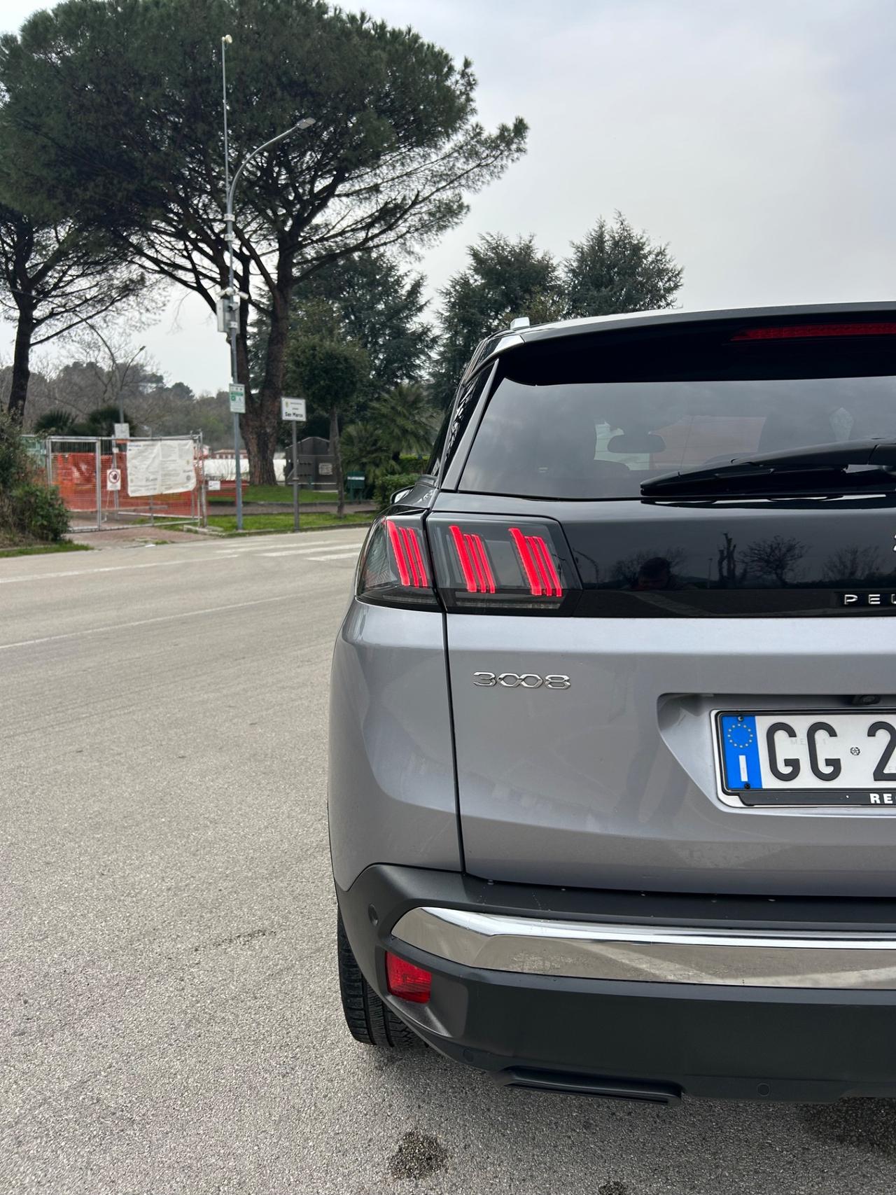 Peugeot 3008 BlueHDi 130 EAT8 Allure Pack