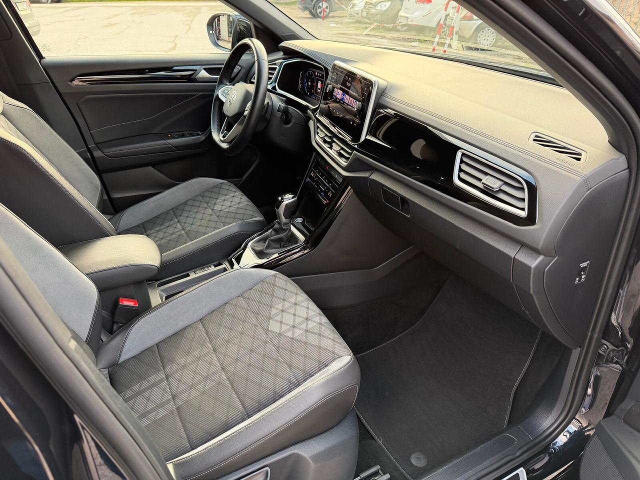 Volkswagen T-Roc 2.0 TDI SCR 150 CV DSG 4MOTION R-Line