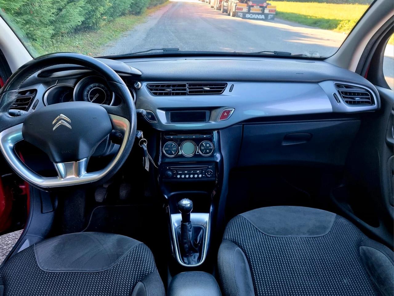 Citroen C3 1.4 Exclusive Style ADATTA A NEOPATENTATI