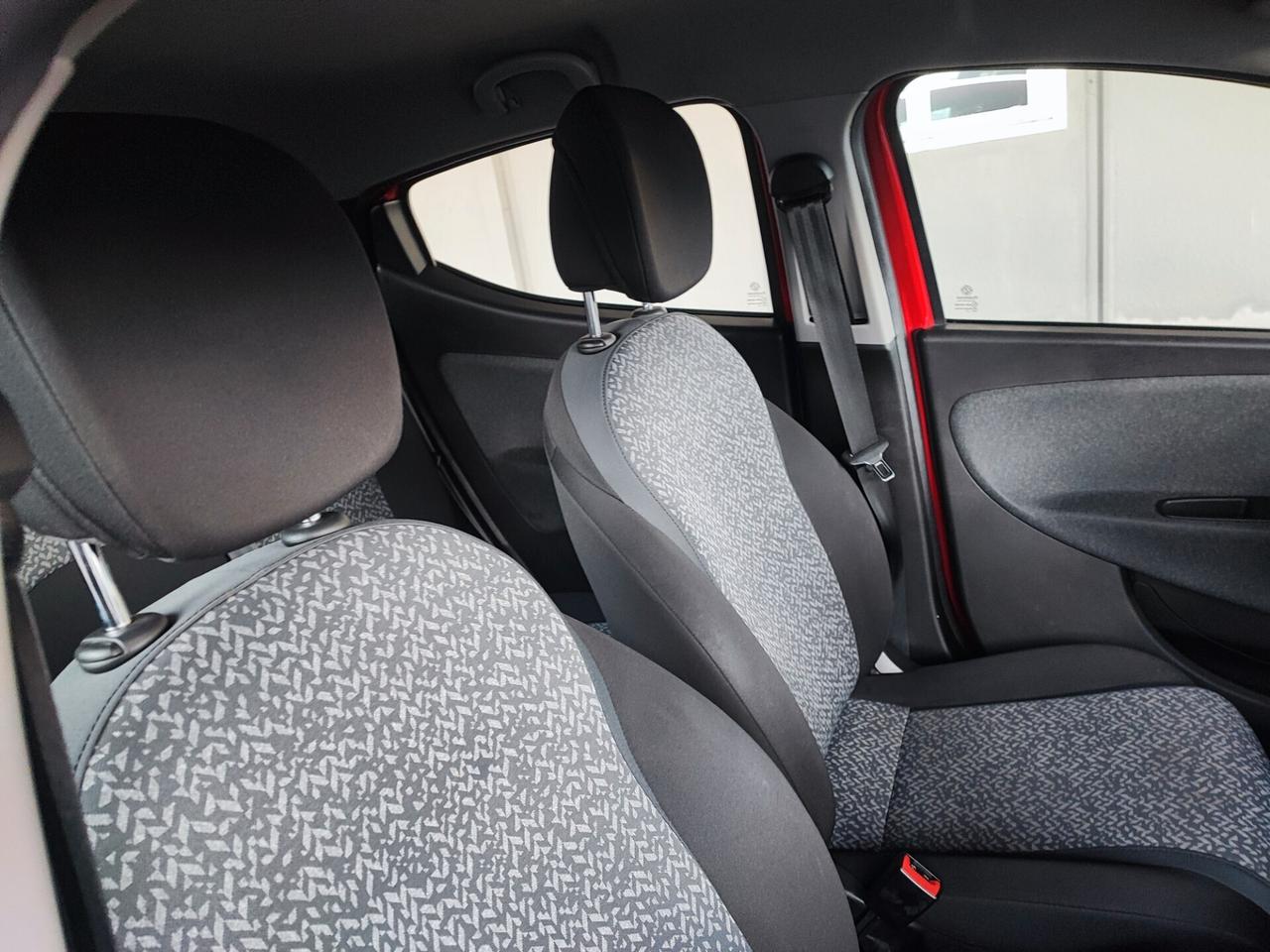 Lancia Ypsilon 5 porte S&S Hybrid Ecochic Gold