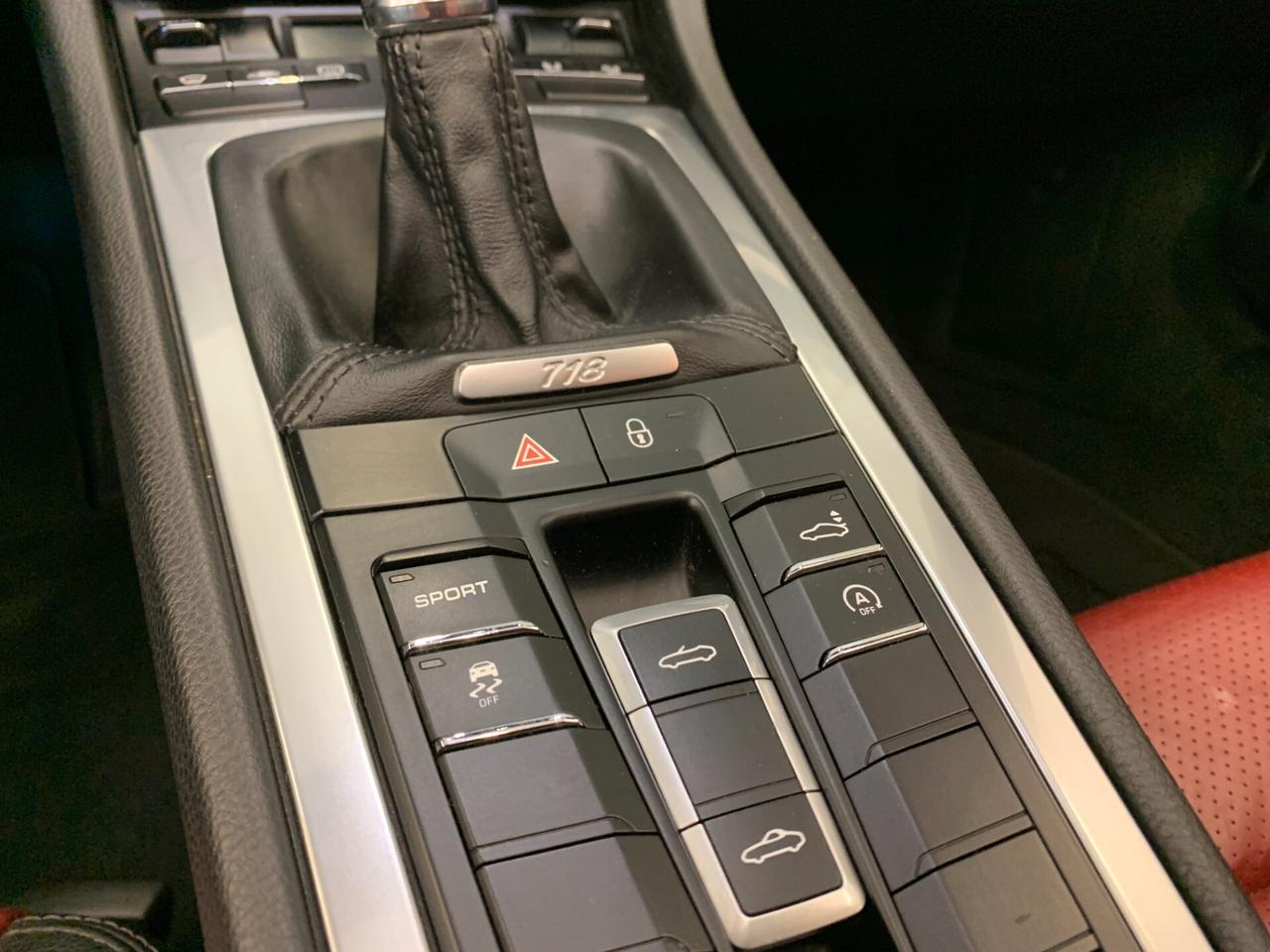 Porsche 718 Spyder Boxster 2.0