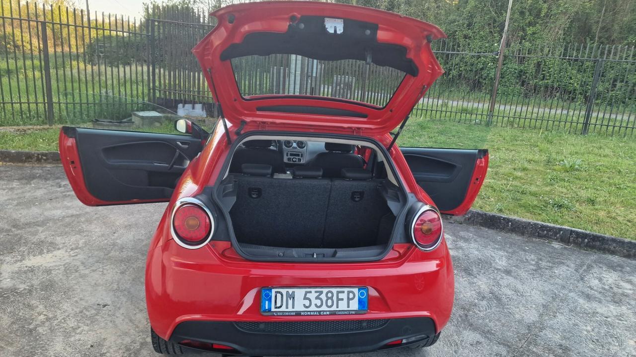 Alfa Romeo MiTo 1.6 JTDm 16V Distinctive Sport Pack