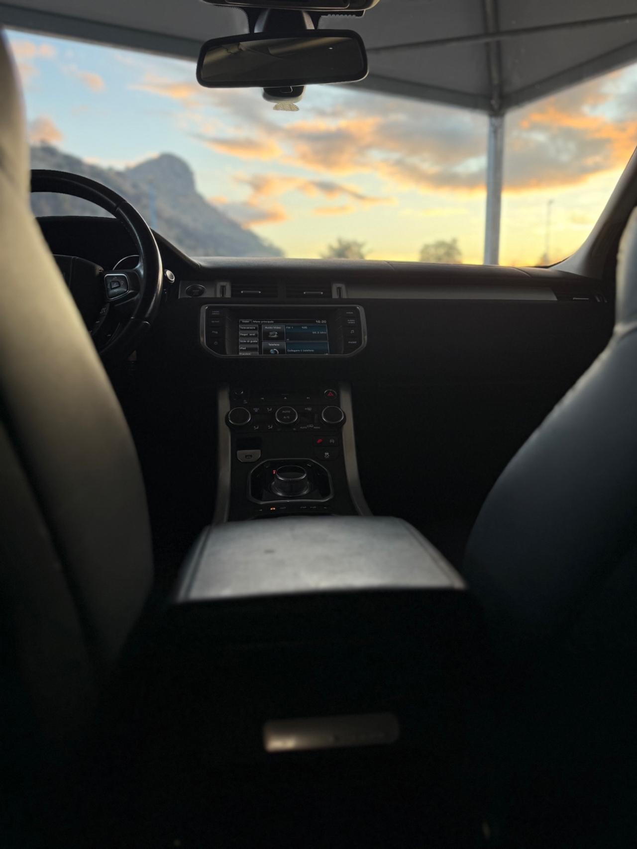Land Rover Evoque 2.2 TD4 TAGLIANDI CERTIFICATI CASA MADRE