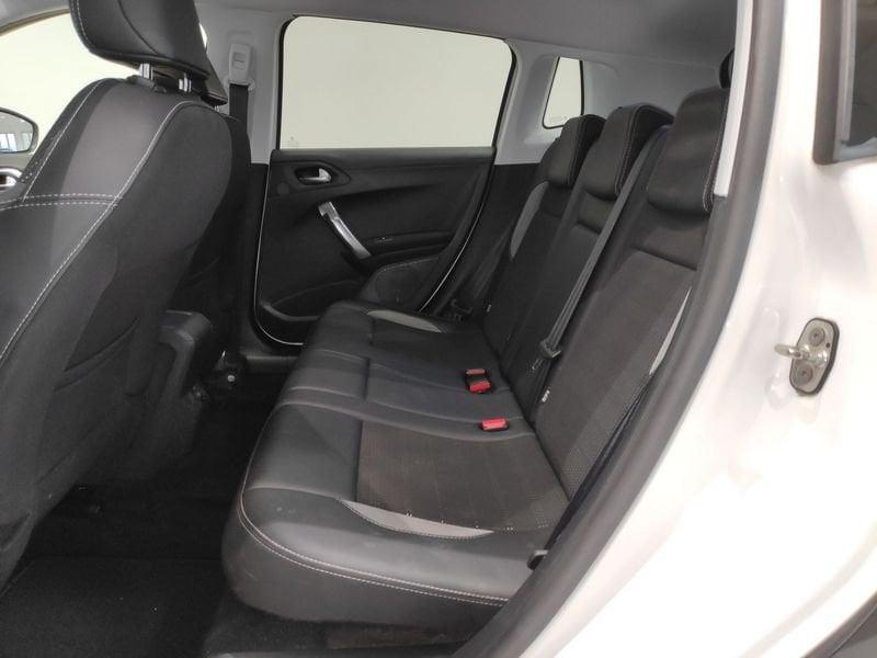 Peugeot 2008 BlueHDi 100 Allure*DIESEL*