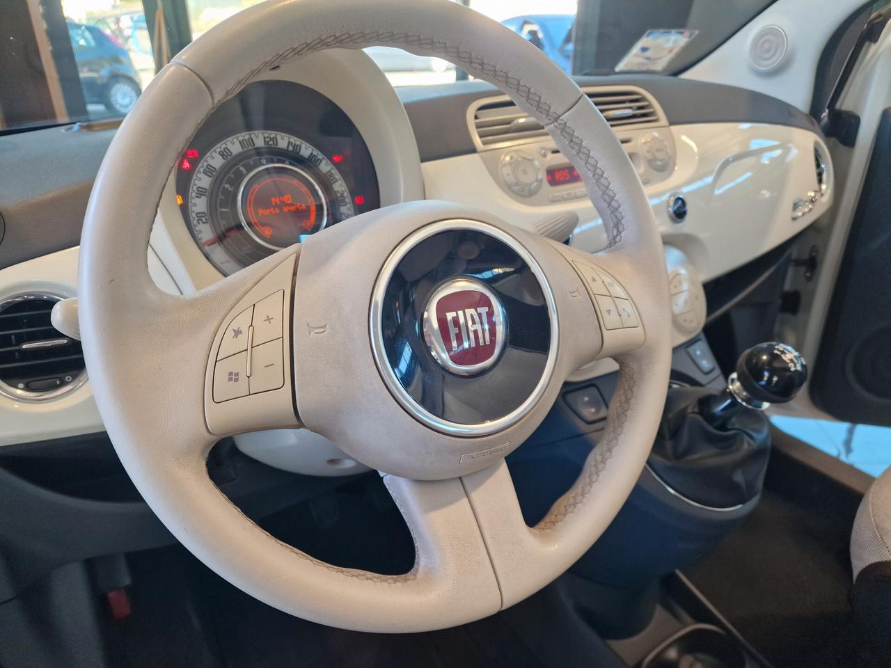 Fiat 500 1.2 by Gucci Cabrio, 136 mila chilometri.