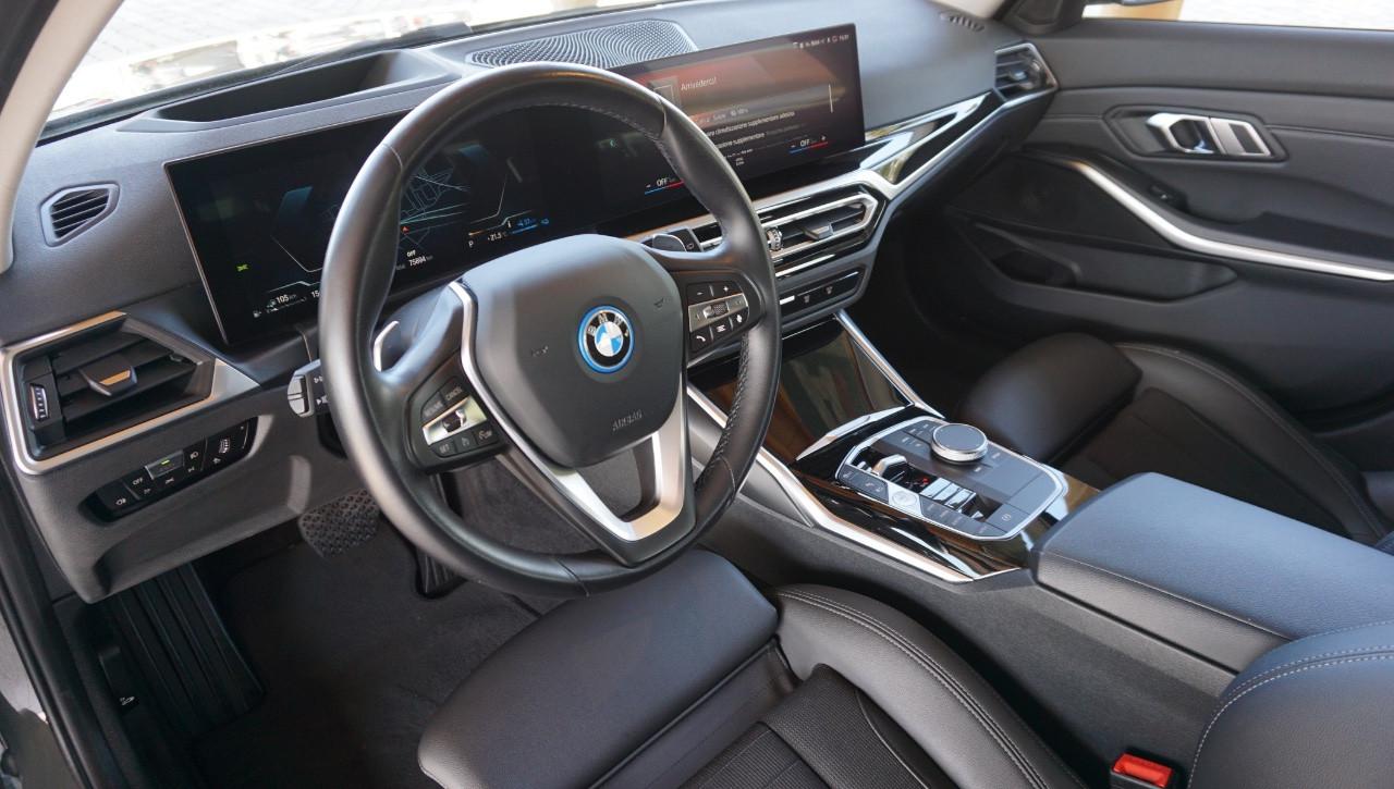 BMW 320 e Touring auto