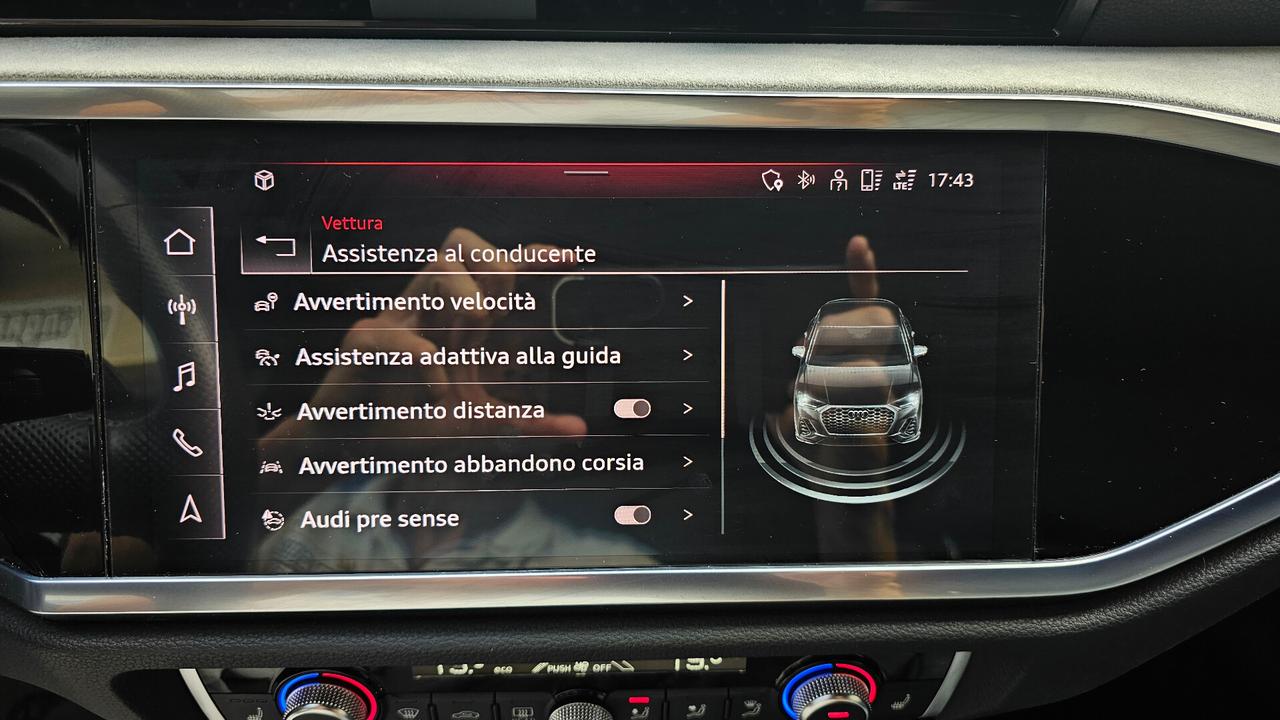 Audi Q3 SPB 45 TFSIe 245CV S tronic line IDENTITY BLACK UNIPRO' IVA ESPOSTA TAGL UFF