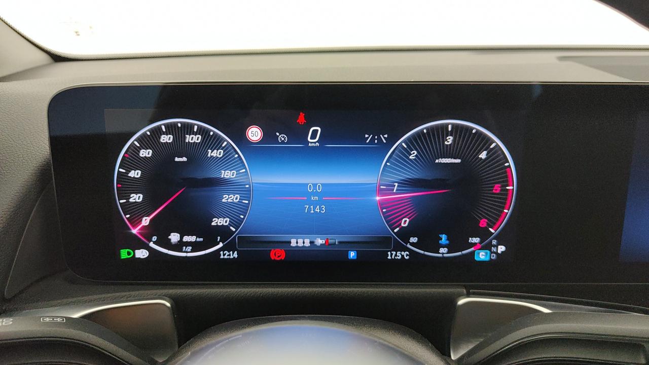 Mercedes-Benz GLB 180 d Advanced auto