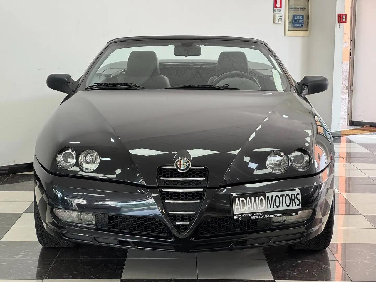 Alfa Romeo Spider 2.0 jet 16v service book