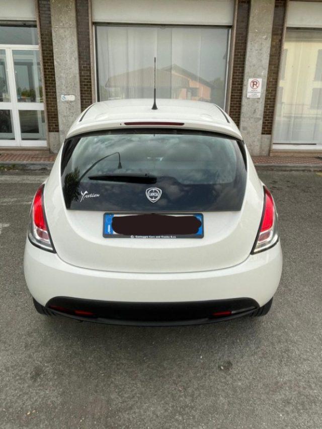 LANCIA Ypsilon 1.2 69 CV 5 porte Silver
