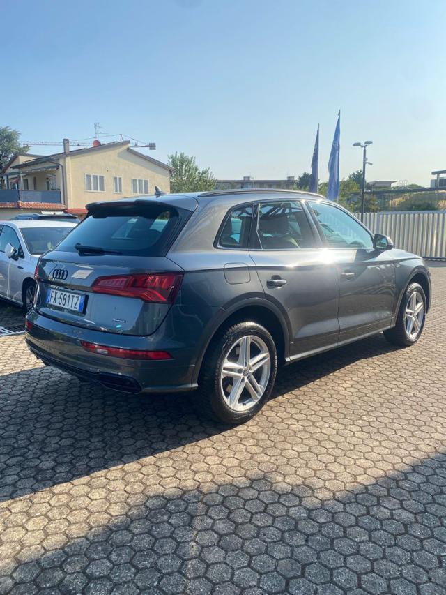 AUDI Q5 40 TDI quattro S tronic S line plus