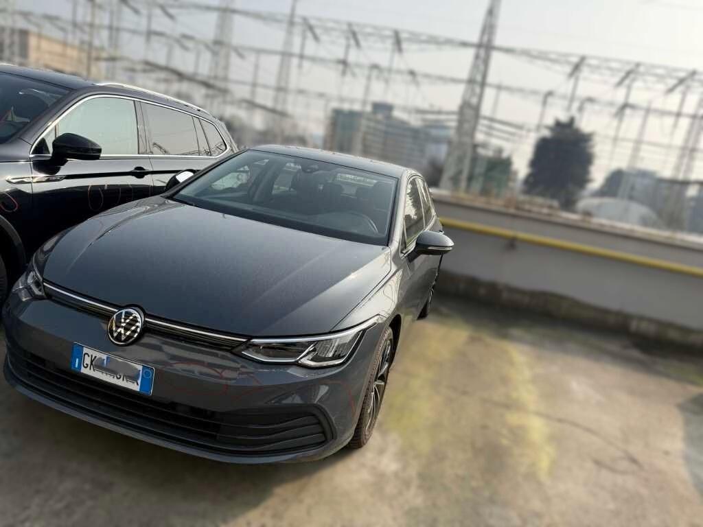Volkswagen Golf 1.0 eTSI EVO DSG Life