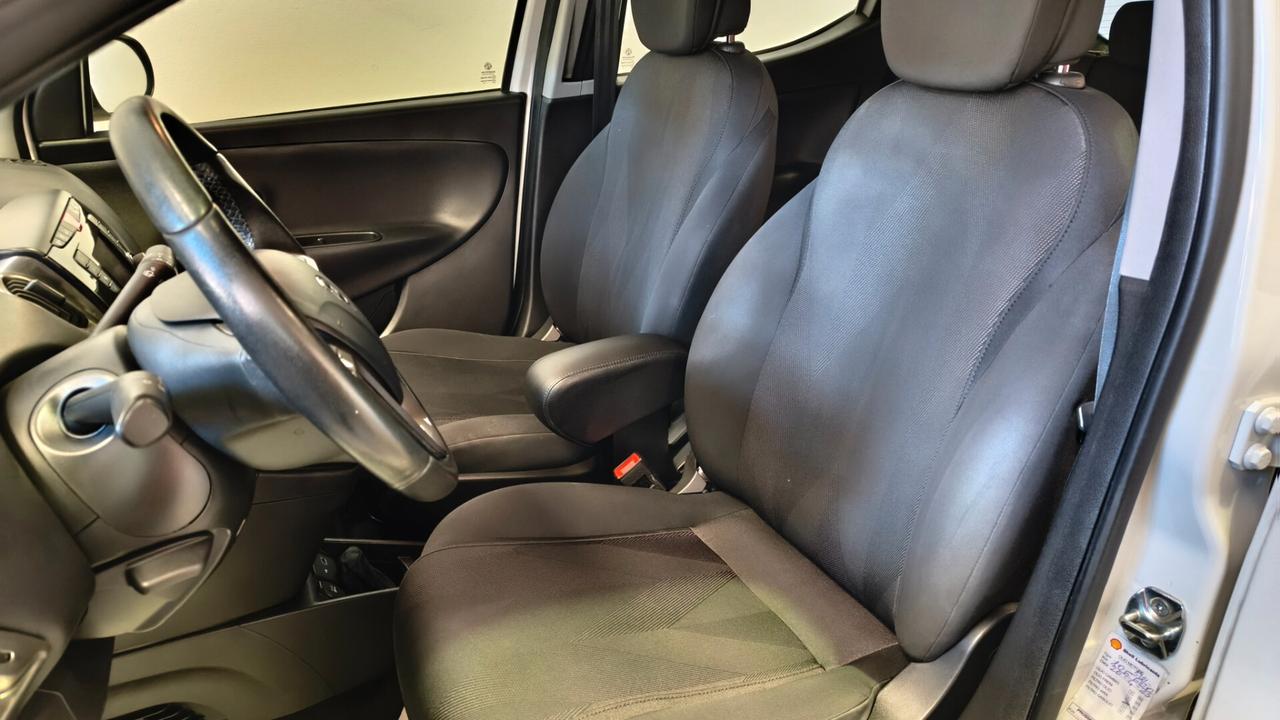 Lancia Ypsilon 1.2 69 CV 5 porte GPL Ecochic Gold