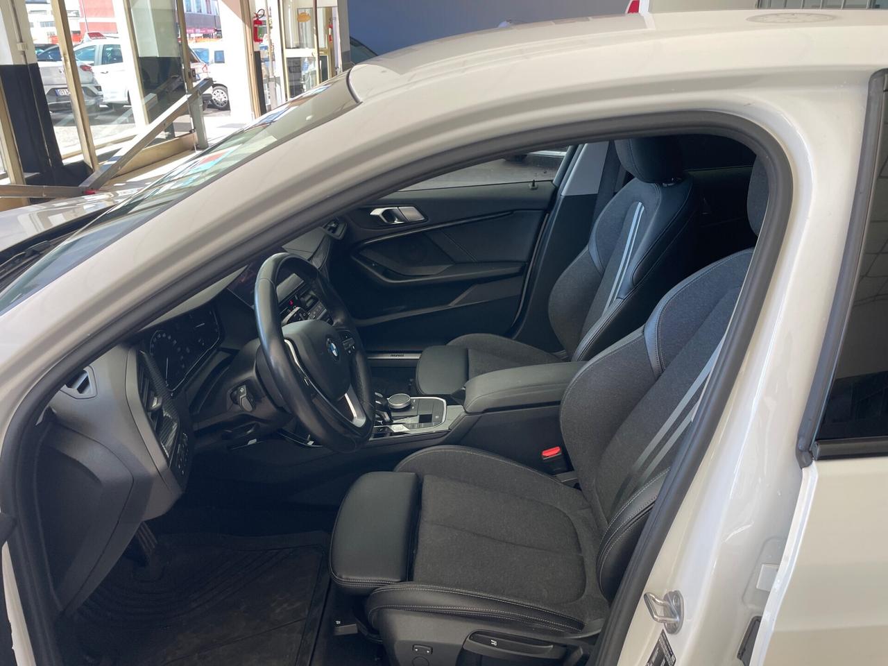 Bmw 118i 5p. Sport Cambio aut. - Nessun vincolo -