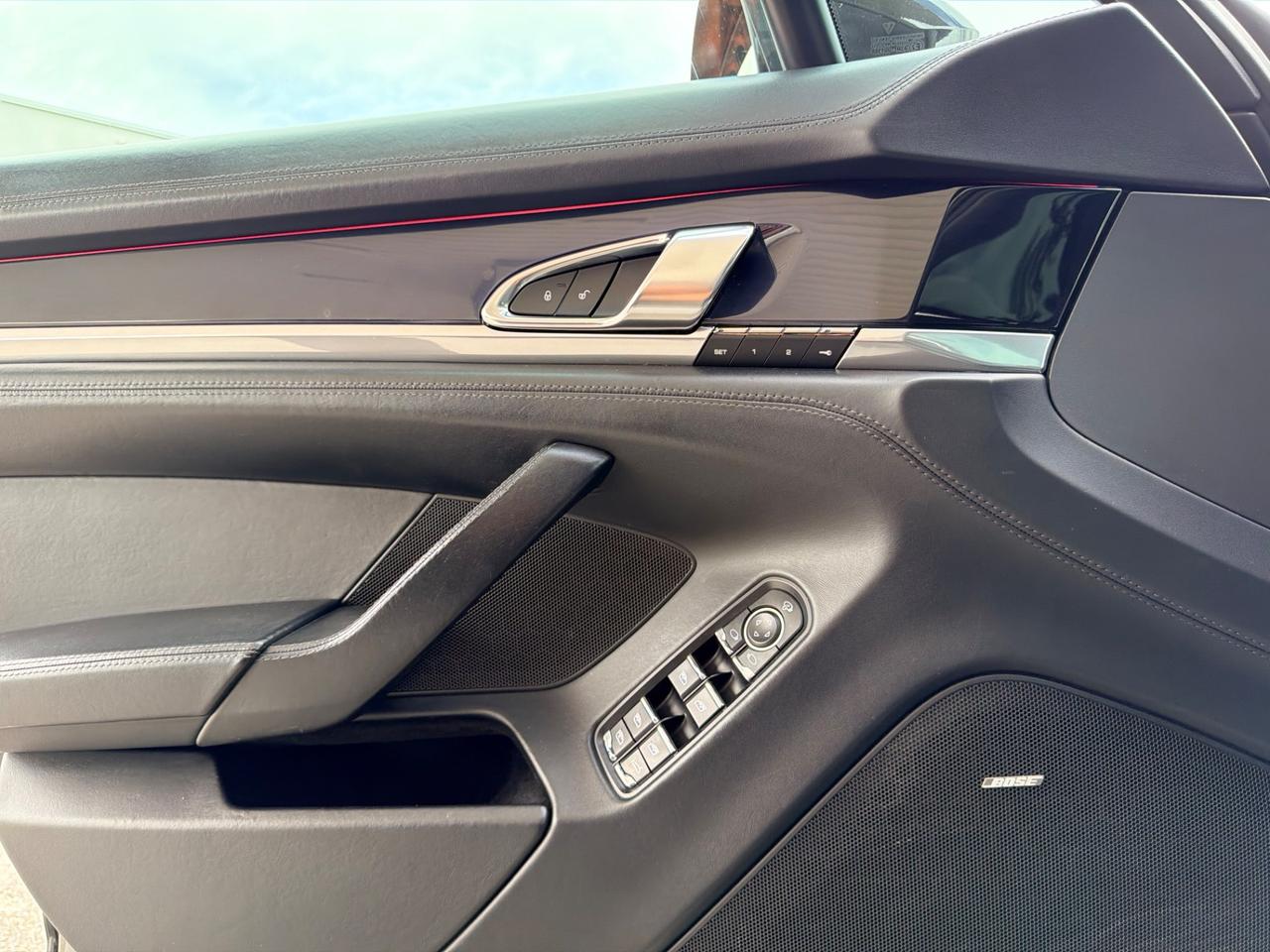 Porsche Panamera 3.0 Diesel 300cv da vetrina