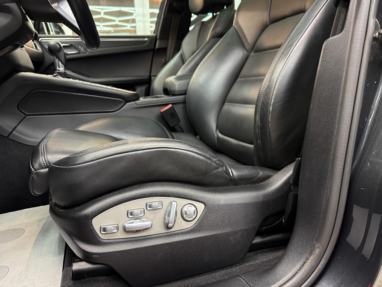 Porsche Macan 2.0 252CV PDK Tetto Panoramico