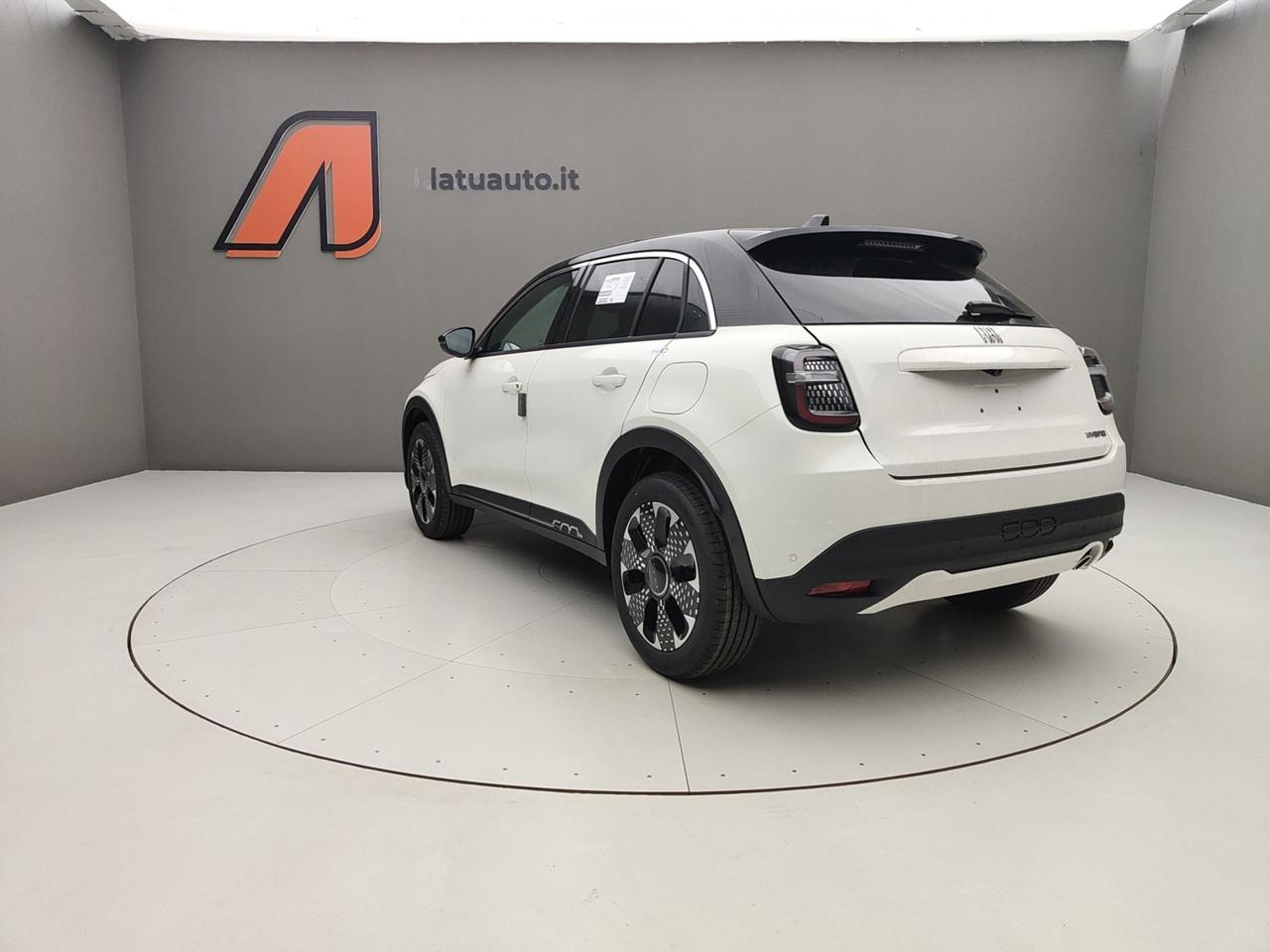 FIAT 600 IV 2023 1.2 MHEV 110CV DCT LA PRIMA