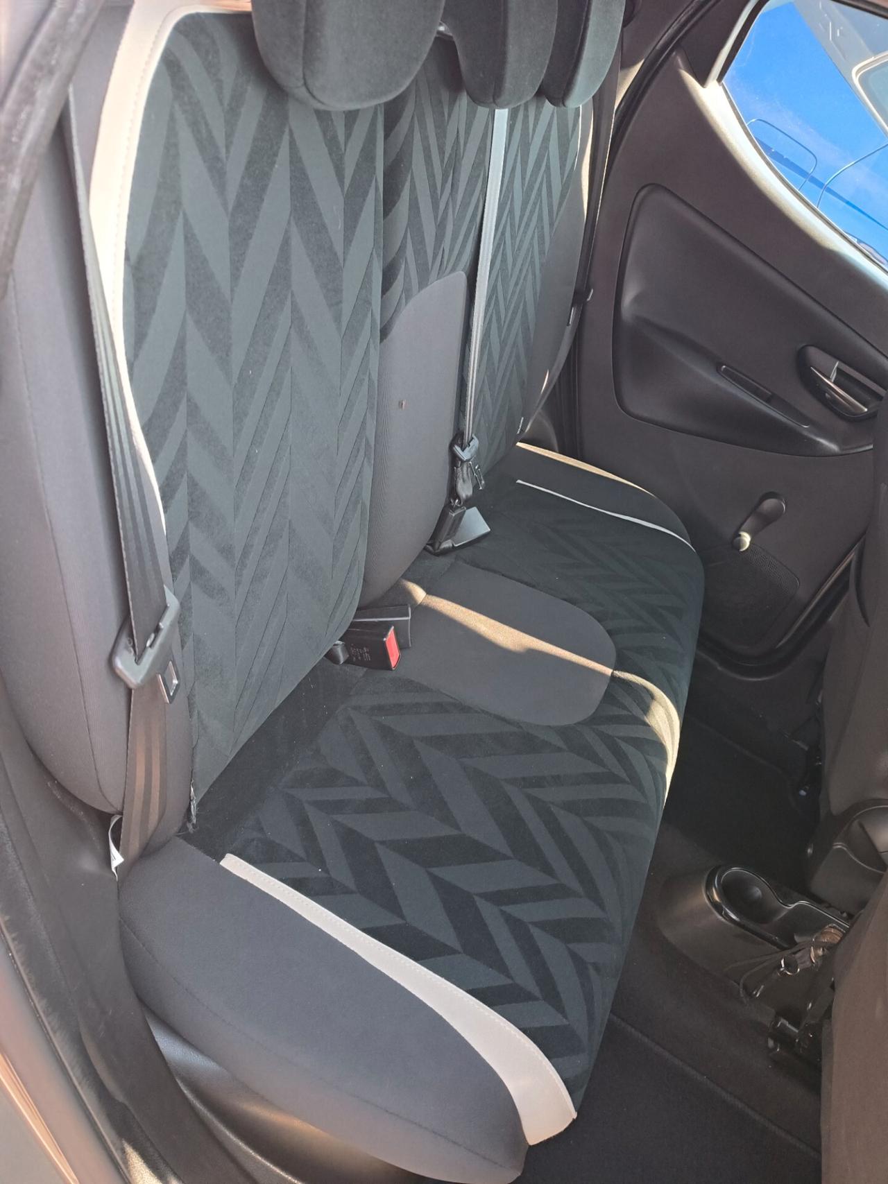 Lancia Ypsilon 1.2 69 CV 5 porte GPL Ecochic Platinum