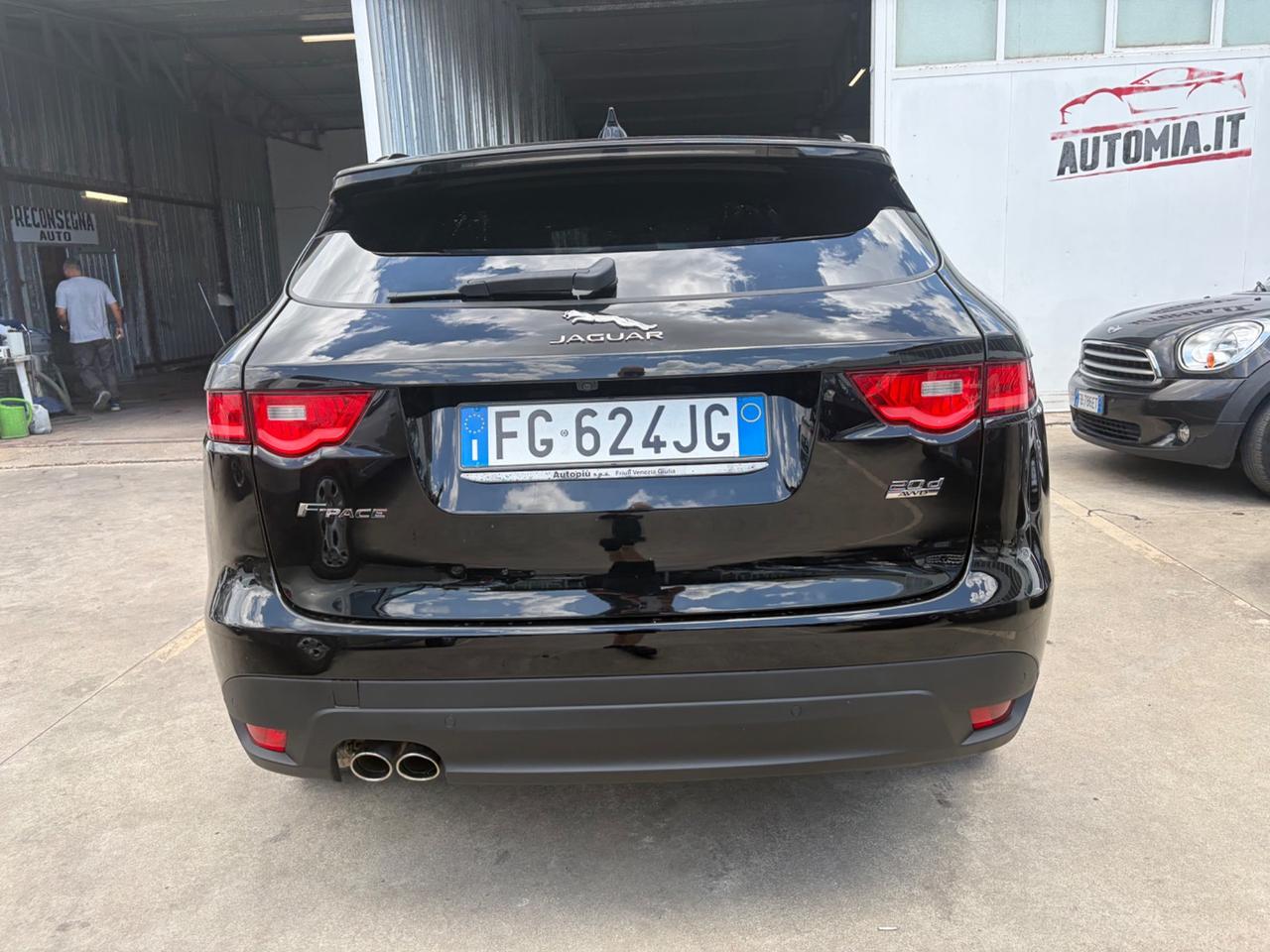 Jaguar F-Pace 2.0 D 180 CV R-Sport