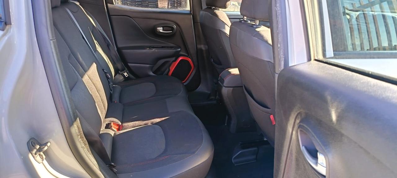 Jeep Renegade 2.0 Mjt 170CV 4WD Active Drive Low Trailhawk