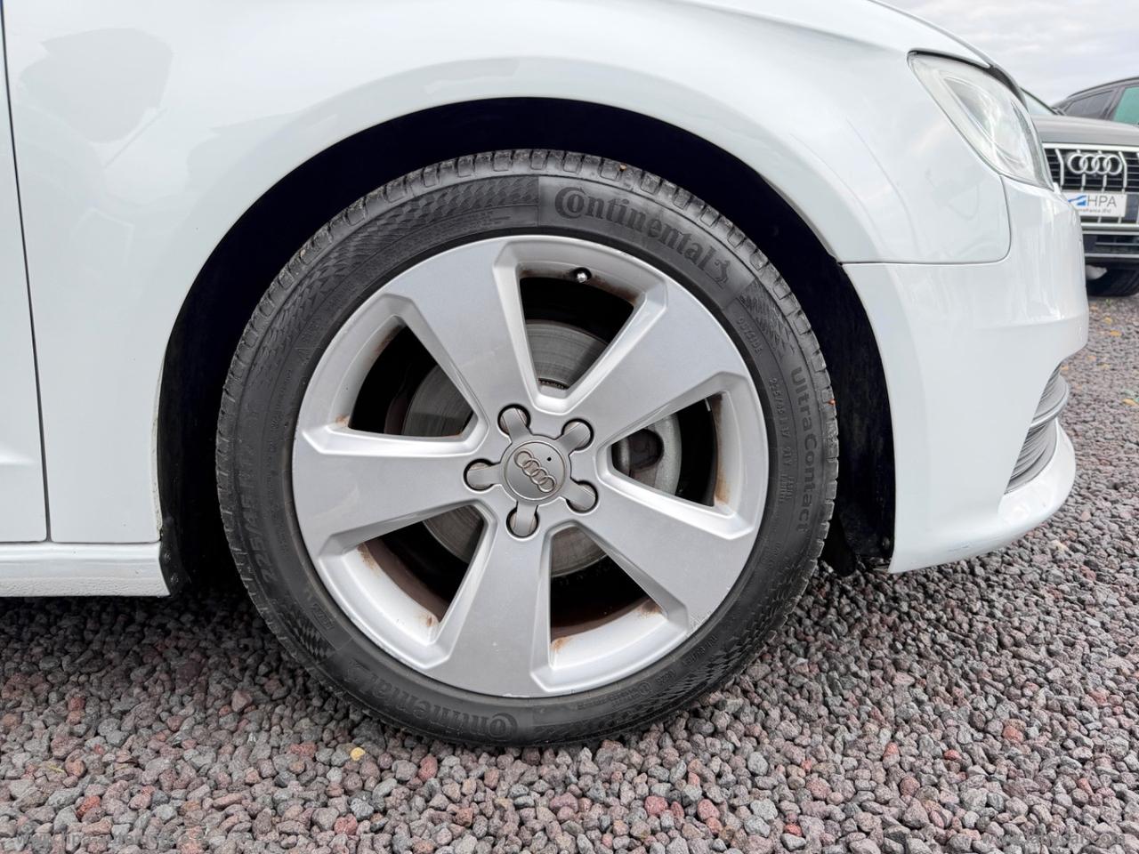 AUDI A3 SPORTBACK 1.6 TDI FULL LED NAVI SPORT